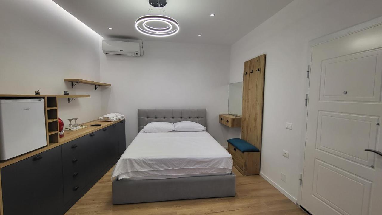 Karanxha'S Room Tirana Extérieur photo