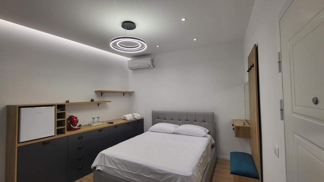Karanxha'S Room Tirana Extérieur photo