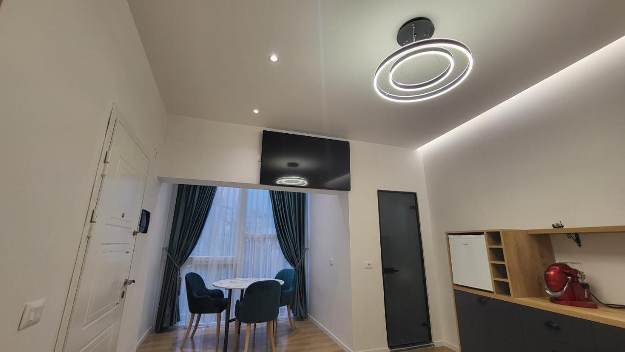 Karanxha'S Room Tirana Extérieur photo